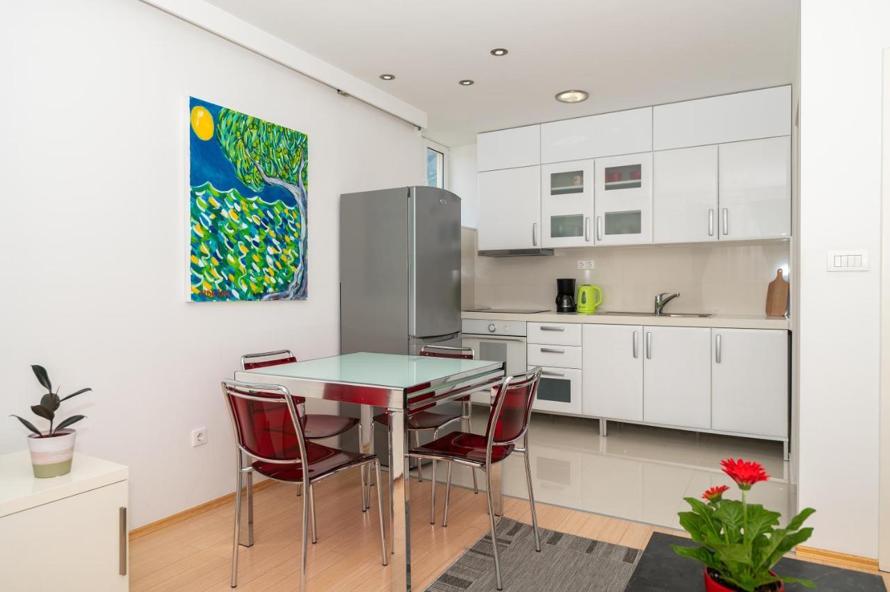 Luxury Apartment Silvana In The City Center Makarska Exterior foto